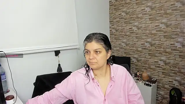 Yin yang hot online show from November 21, 2025, 3:27 am