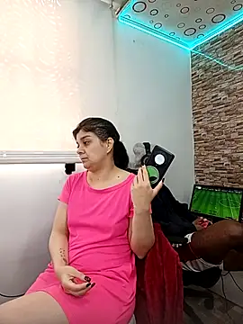 Yin yang hot online show from December 4, 2025, 3:43 pm