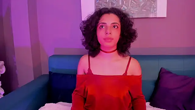 Snapshot of Alessiia__ chatting on November 6, 2025, 7:20 am Alessiia online show from November 6, 2025, 7:20 am