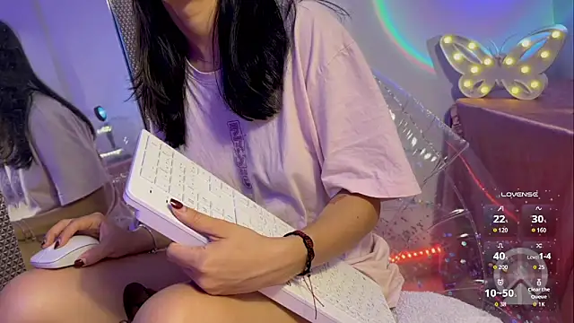 isa martinexxx online show from November 9, 2025, 11:14 pm