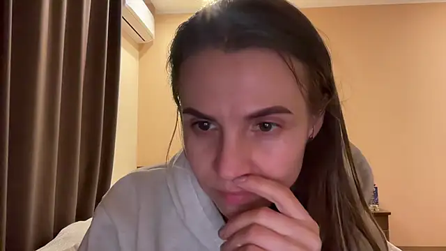AnnieLove7722 online show from January 13, 2026, 6:02 pm