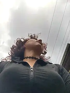  TOMOE online show from December 19, 2025, 5:20 pm