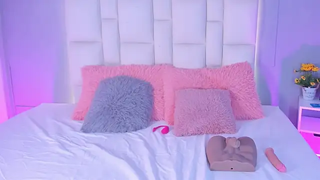 Athenea  fox online show from November 25, 2025, 11:32 am