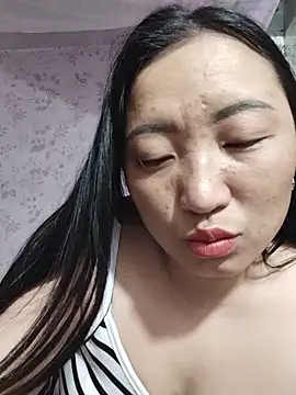 zhen-zo online show from May 12, 2026, 6:27 pm