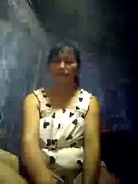 Snapshot of buddy-sexy chatting on September 28, 2025, 2:22 pm buddy-sexy online show from September 28, 2025, 2:22 pm