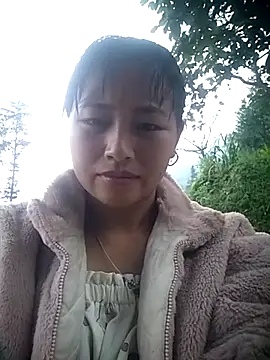 Snapshot of buddy-sexy chatting on October 27, 2025, 2:37 am buddy-sexy online show from October 27, 2025, 2:37 am