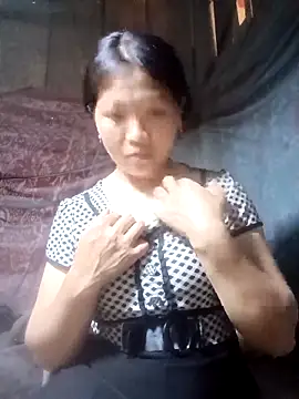 bree-zz online show from April 3, 2026, 5:49 am