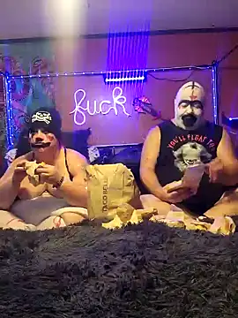 violentviolet68 online show from October 31, 2025, 2:56 am