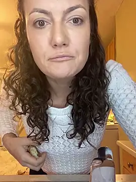 sexybriiiixoxo online show from March 26, 2026, 4:07 am