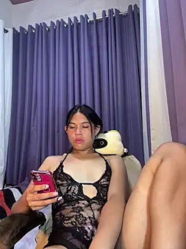 erichotasian online show from June 11, 2026, 4:21 am