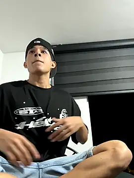 Snapshot of Adam_Loveee chatting on October 24, 2025, 5:26 am Adam Loveee online show from October 24, 2025, 5:26 am