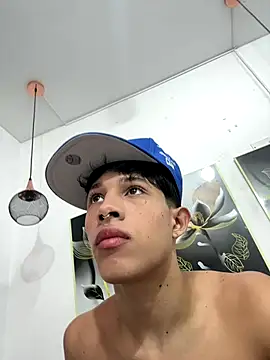 Snapshot of Adam_Loveee chatting on November 3, 2025, 11:59 pm Adam Loveee online show from November 3, 2025, 11:59 pm