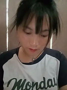min-xinh online show from June 11, 2026, 3:37 am
