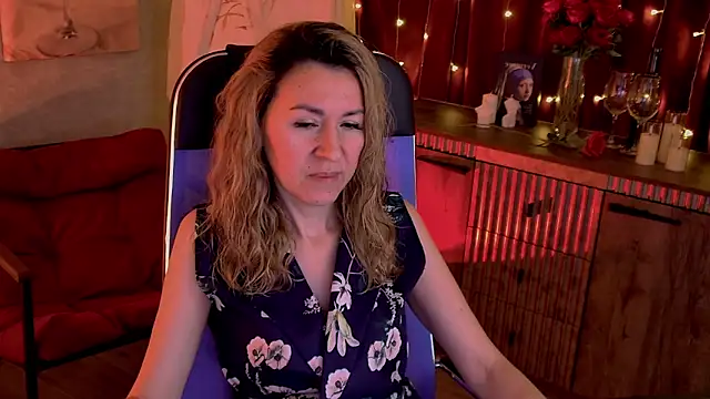 DonnaSmitth online show from April 14, 2026, 7:09 pm