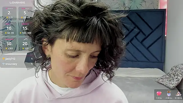 Valery More   online show from November 30, 2025, 3:16 pm