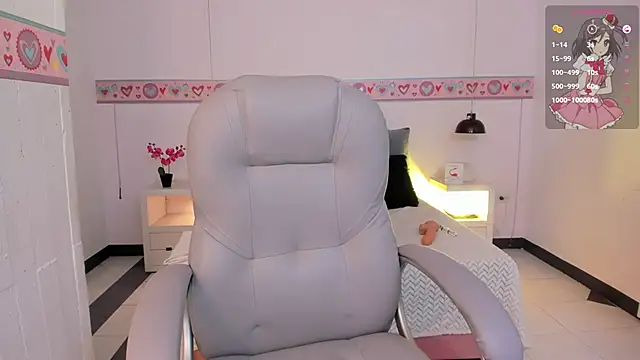 Snapshot of AndreaG_ chatting on October 9, 2025, 3:37 am AndreaG  online show from October 9, 2025, 3:37 am