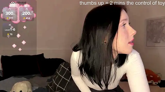 Snapshot of KayaNorth chatting on February 15, 2026, 4:03 pm KayaNorth online show from February 15, 2026, 4:03 pm