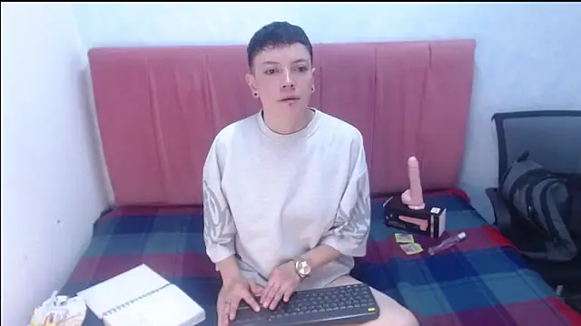 Snapshot of alexmadisoncm101 chatting on November 11, 2025, 7:14 pm alexmadisoncm101 online show from November 11, 2025, 7:14 pm