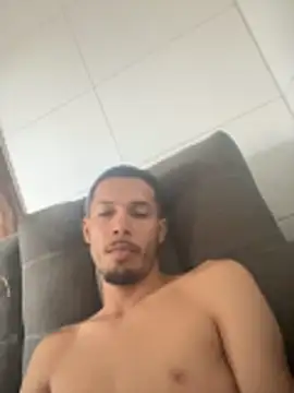 Snapshot of MCLZK chatting on February 12, 2026, 6:47 pm MCLZK online show from February 12, 2026, 6:47 pm