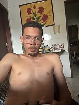 Snapshot of MCLZK chatting on February 21, 2026, 7:26 pm MCLZK online show from February 21, 2026, 7:26 pm