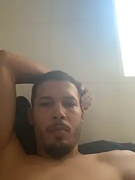 Snapshot of MCLZK chatting on April 10, 2026, 6:56 pm MCLZK online show from April 10, 2026, 6:56 pm