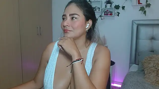 mia star 2 online show from April 15, 2026, 10:22 am