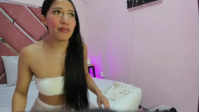 Amelia Rivas online show from January 5, 2026, 6:44 pm