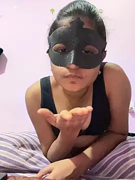 Snapshot of TeluguIshu_teen20 chatting on October 17, 2025, 6:32 pm TeluguIshu teen20 online show from October 17, 2025, 6:32 pm