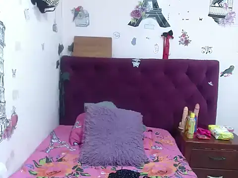 Snapshot of Cherrythx chatting on October 3, 2025, 1:30 pm Cherrythx online show from October 3, 2025, 1:30 pm