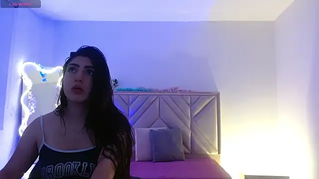 Snapshot of Ixchel_tay chatting on November 23, 2025, 4:01 am Ixchel tay online show from November 23, 2025, 4:01 am