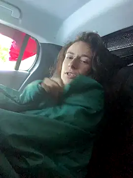 Snapshot of GoldenPussy1329 chatting on November 9, 2025, 9:29 am GoldenPussy1329 online show from November 9, 2025, 9:29 am