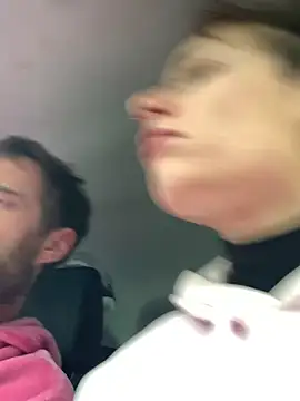 Snapshot of GoldenPussy1329 chatting on November 25, 2025, 11:43 am GoldenPussy1329 online show from November 25, 2025, 11:43 am