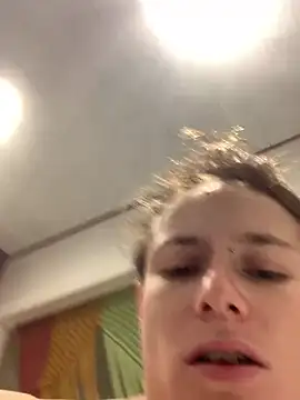 Snapshot of GoldenPussy1329 chatting on December 1, 2025, 11:04 am GoldenPussy1329 online show from December 1, 2025, 11:04 am