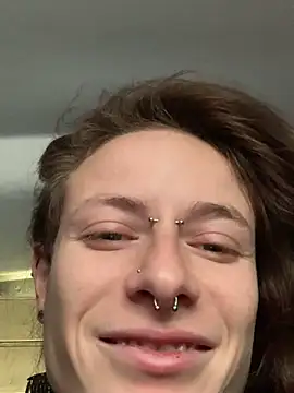 Snapshot of GoldenPussy1329 chatting on December 22, 2025, 1:08 pm GoldenPussy1329 online show from December 22, 2025, 1:08 pm