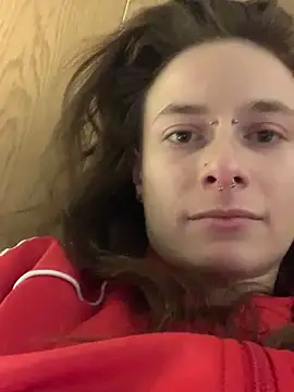 Snapshot of GoldenPussy1329 chatting on February 5, 2026, 9:08 pm GoldenPussy1329 online show from February 5, 2026, 9:08 pm