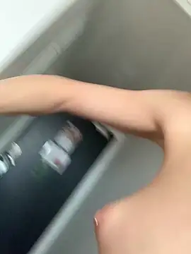 Snapshot of GoldenPussy1329 chatting on February 18, 2026, 4:03 pm GoldenPussy1329 online show from February 18, 2026, 4:03 pm