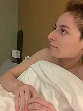 Snapshot of GoldenPussy1329 chatting on February 23, 2026, 9:12 pm GoldenPussy1329 online show from February 23, 2026, 9:12 pm