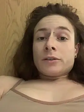 Snapshot of GoldenPussy1329 chatting on February 27, 2026, 2:33 am GoldenPussy1329 online show from February 27, 2026, 2:33 am