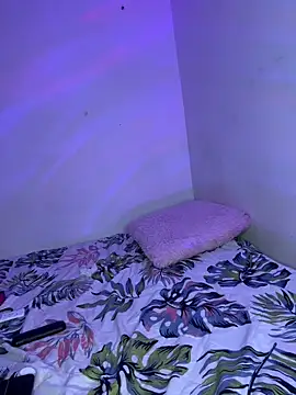 Snapshot of ScarletVyxen chatting on October 23, 2025, 12:10 am ScarletVyxen online show from October 23, 2025, 12:10 am