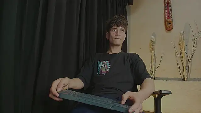 ZackMaye online show from October 4, 2025, 3:26 am