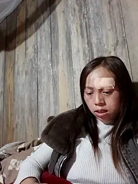 Tuyet xx online show from December 16, 2025, 4:17 am