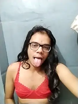 sexybobby13 online show from November 28, 2025, 9:01 am