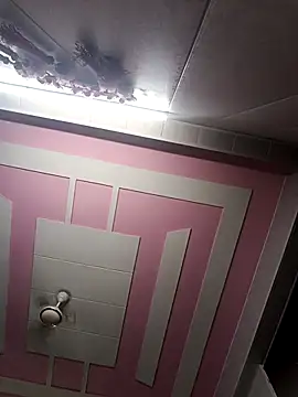 Snapshot of Tanya-905 chatting on March 29, 2026, 5:35 pm Tanya-905 online show from March 29, 2026, 5:35 pm