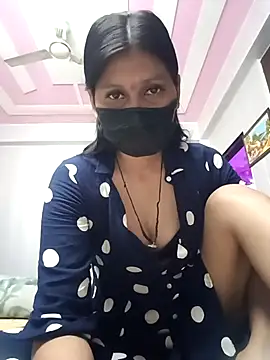 Snapshot of Tanya-905 chatting on April 9, 2026, 9:36 am Tanya-905 online show from April 9, 2026, 9:36 am