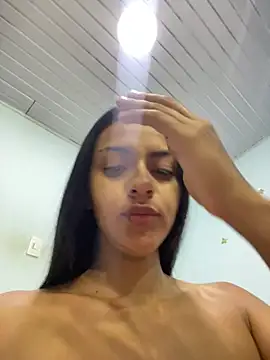 Snapshot of miluwatson chatting on July 11, 2026, 4:48 am miluwatson online show from July 11, 2026, 4:48 am