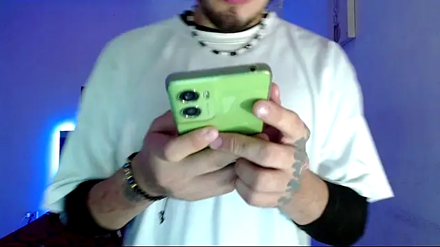Snapshot of Sebasxxl12 chatting on June 23, 2026, 11:25 pm Sebasxxl12 online show from June 23, 2026, 11:25 pm