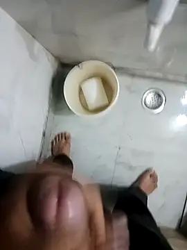 Snapshot of Onlysingles chatting on October 9, 2025, 7:39 am Onlysingles online show from October 9, 2025, 7:39 am