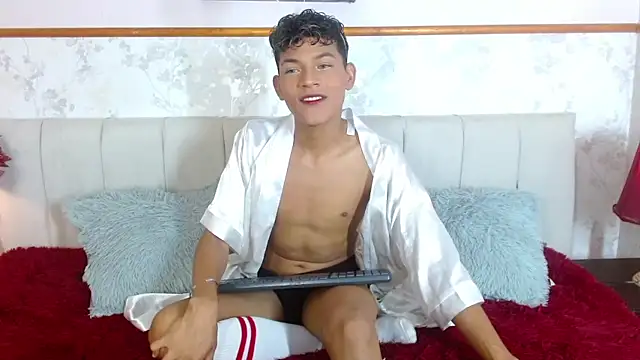 Snapshot of Sammy_Millers chatting on October 29, 2025, 6:31 pm Sammy Millers online show from October 29, 2025, 6:31 pm