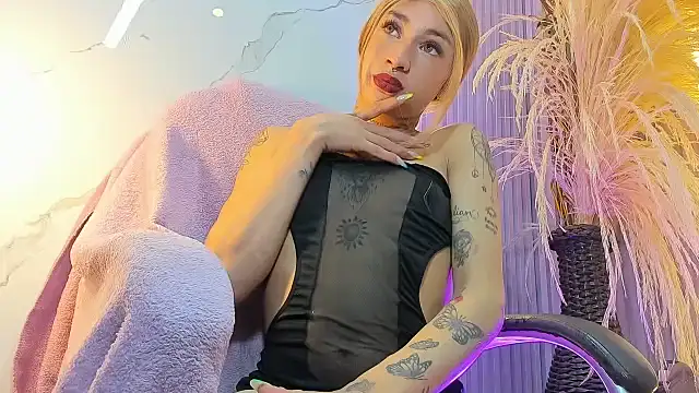 Mila Leon online show from July 12, 2026, 4:03 am