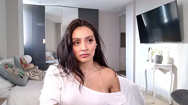 Milana De online show from March 5, 2026, 10:17 pm